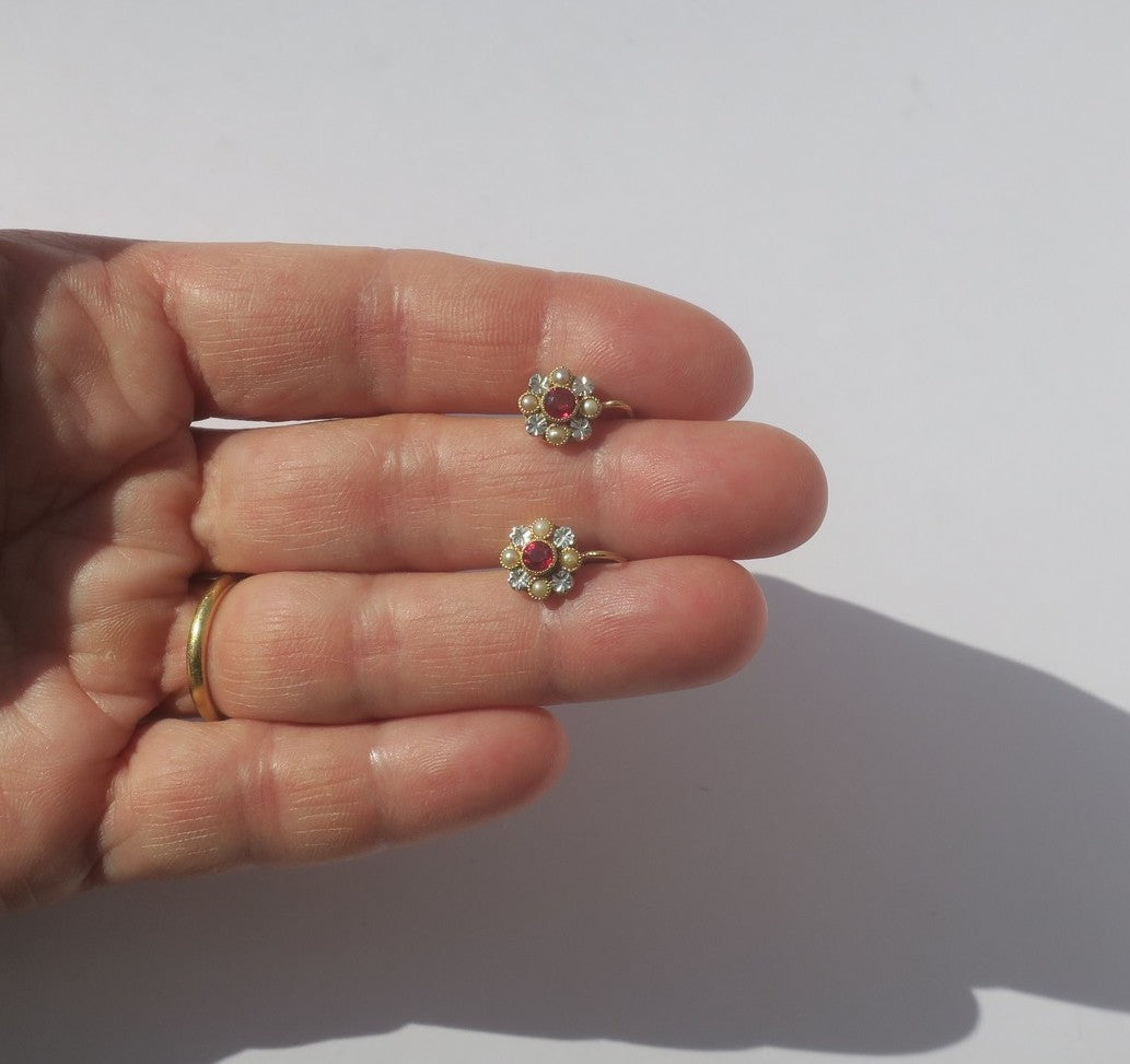 Lever-back earrings in yellow gold, white gold, rubies, and pearls
