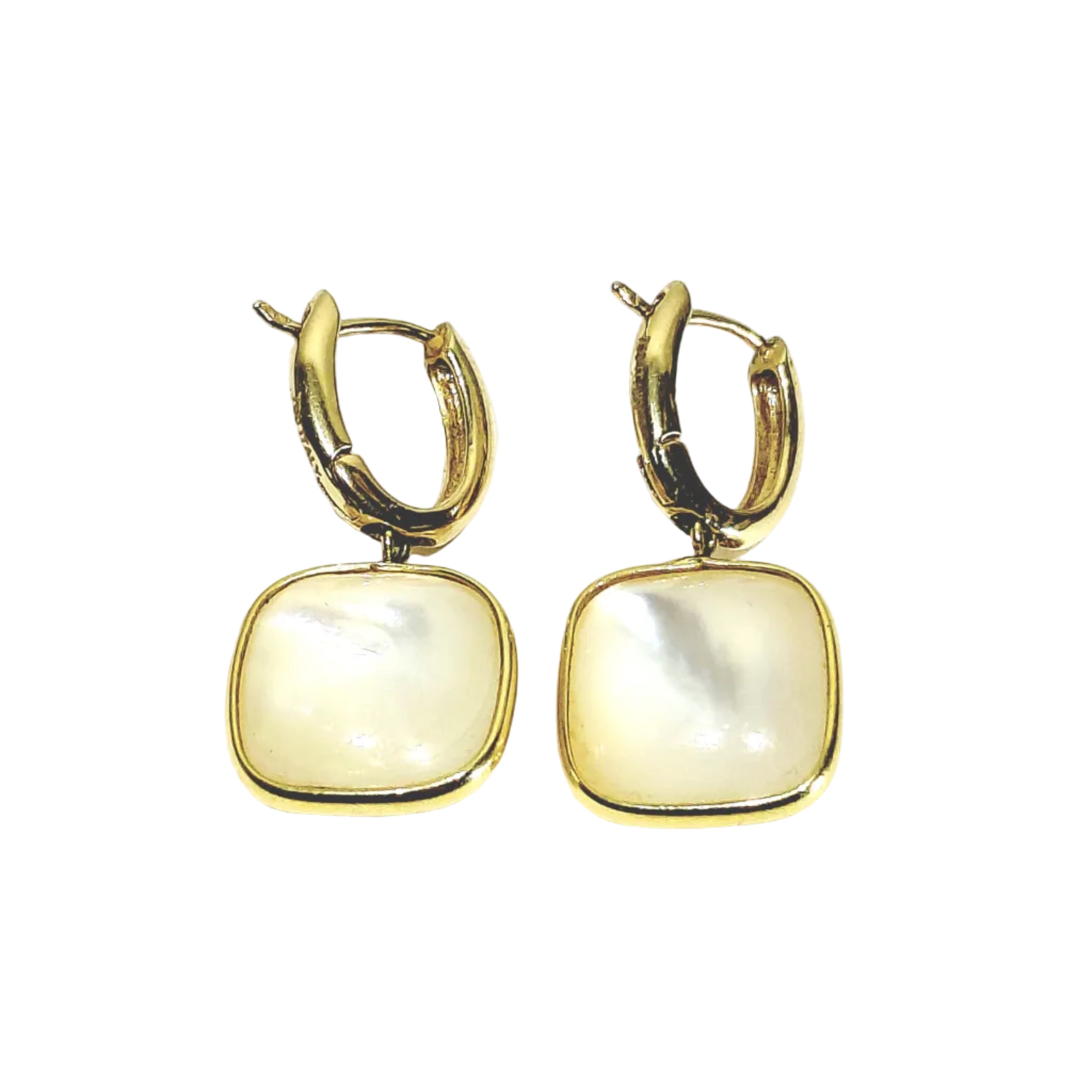 Boucles d’oreilles Dormeuses en or jaune et nacre