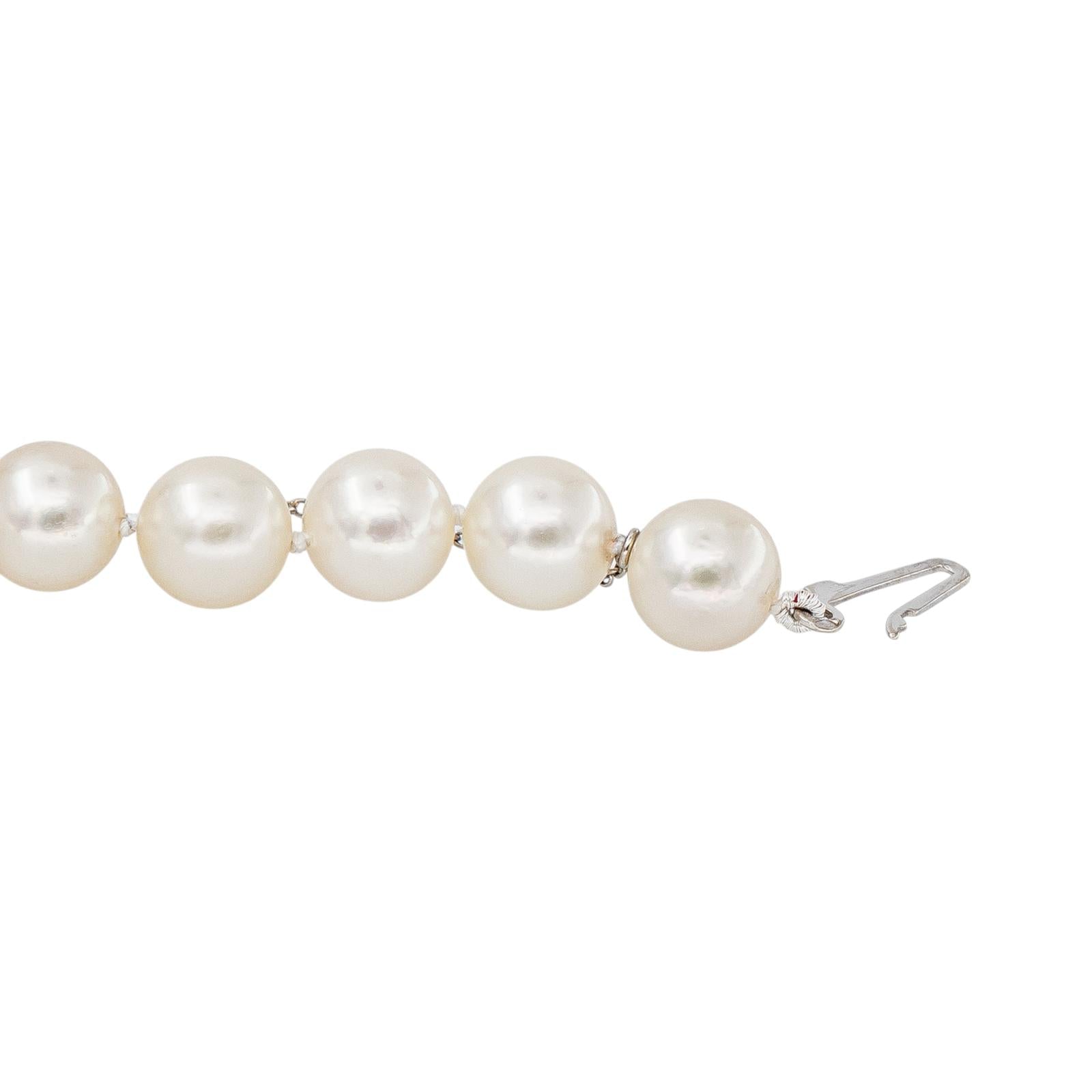 Necklace  White gold  Pearl