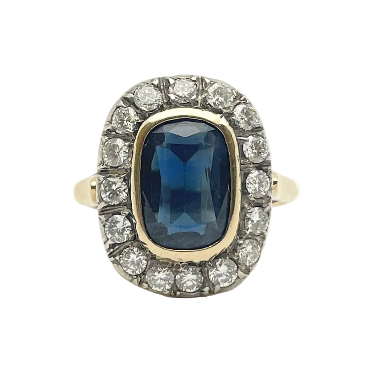 "Entourage" Ring in Yellow Gold, Sapphire, and Diamonds