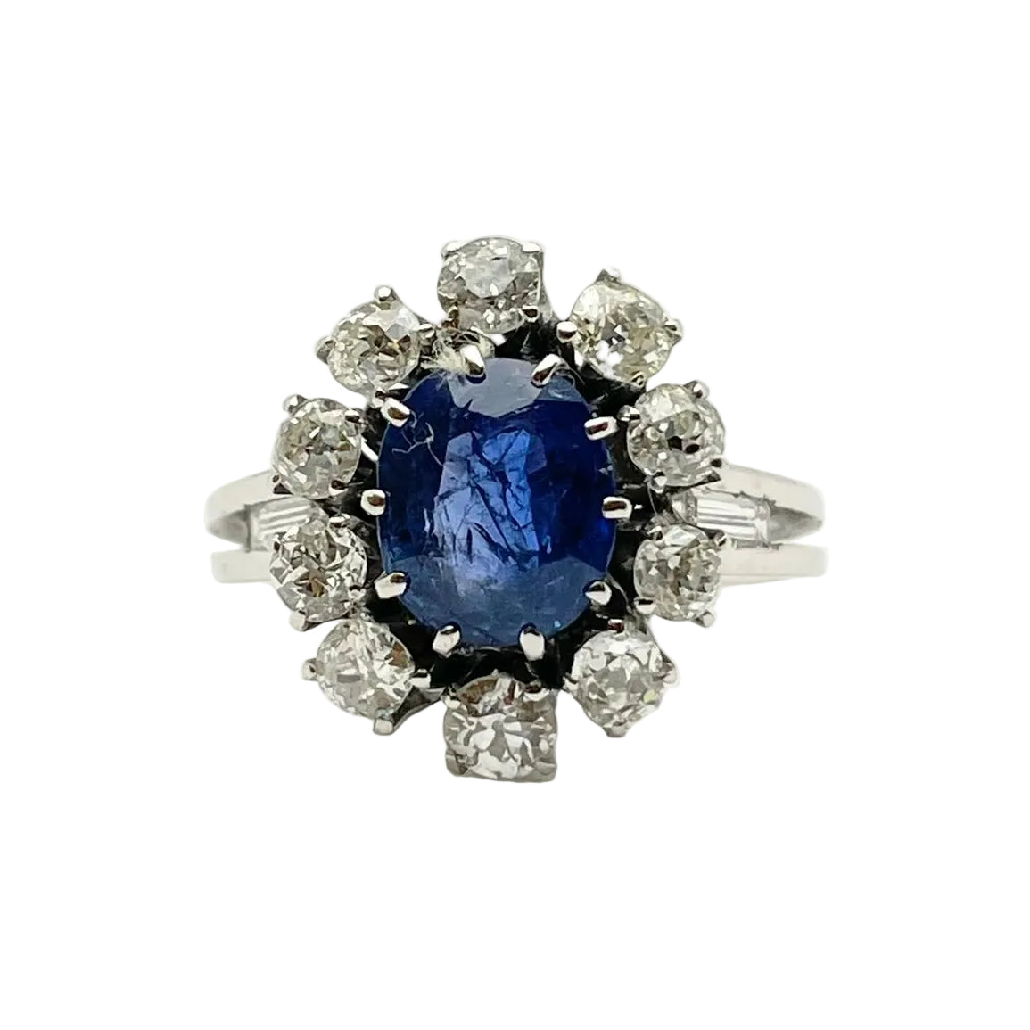 Marguerite Ring in White Gold, Sapphire, and Diamonds