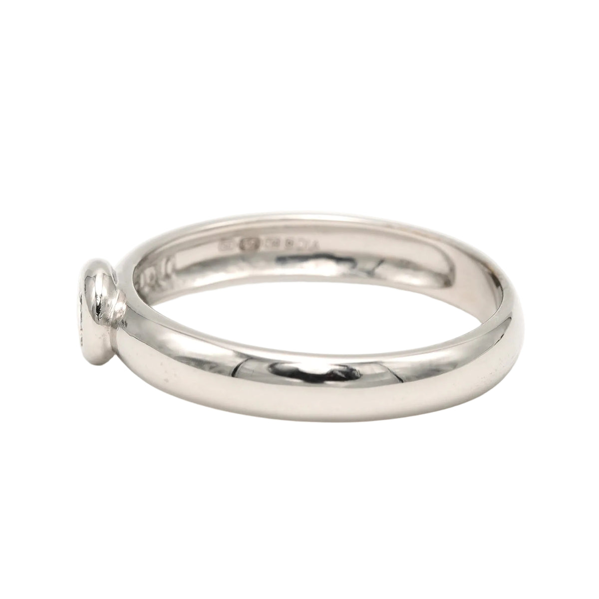 White Gold Solitaire Ring with Diamond