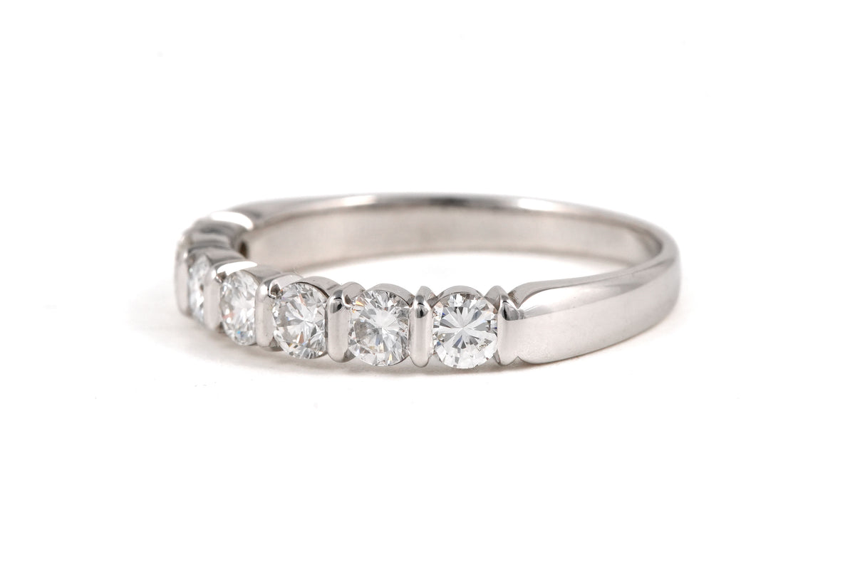 Bague Alliance en or blanc et diamants