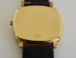 Montre PIAGET Coussin automatique en or jaune
