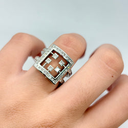 White Gold and Diamond Ring