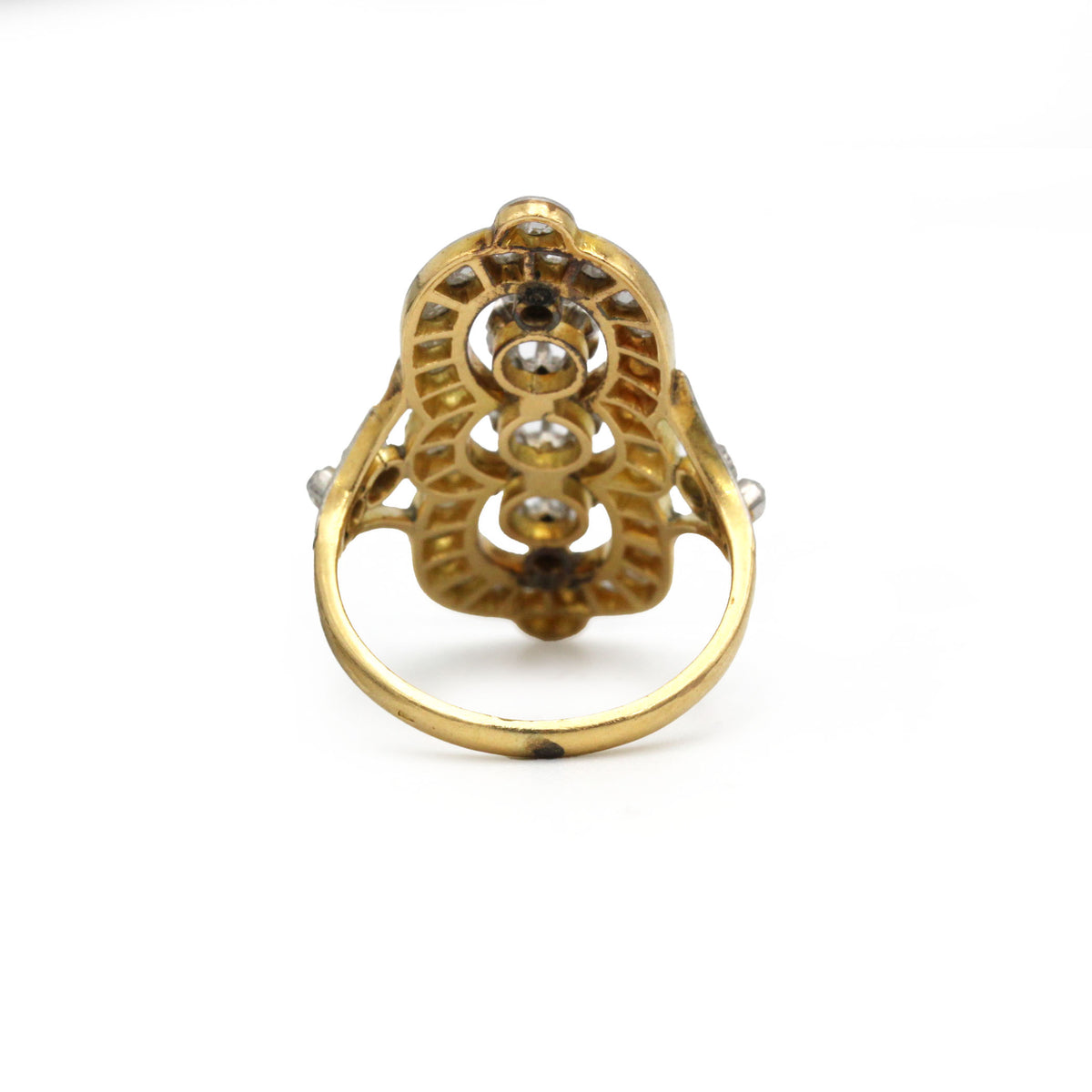 Bague Marquise en or jaune, platine, et diamants