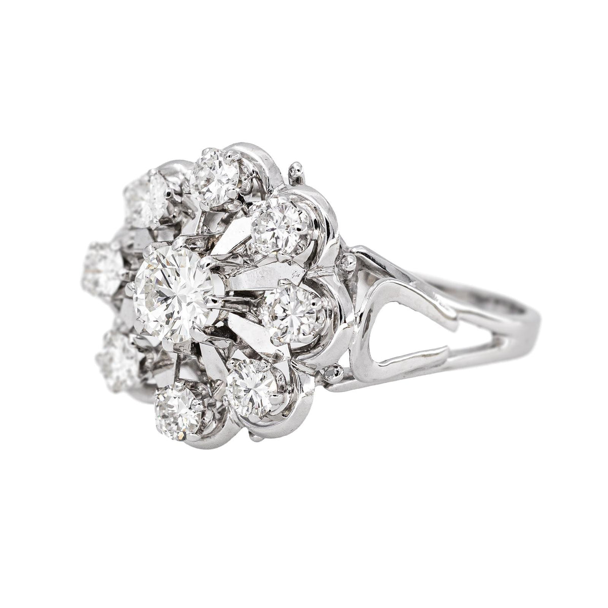 White Gold Daisy Ring with Diamond