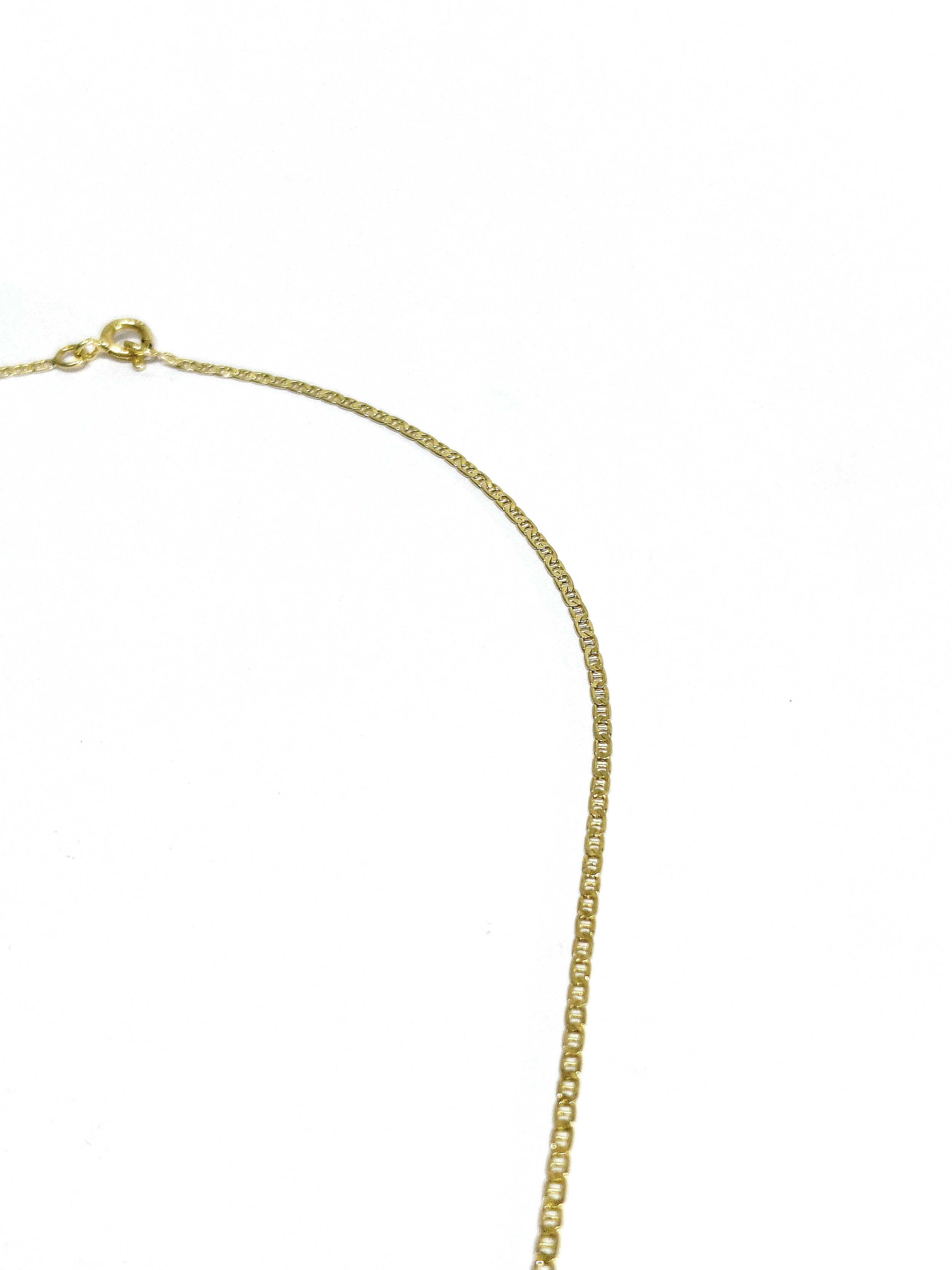 Yellow gold chain with marine-style links