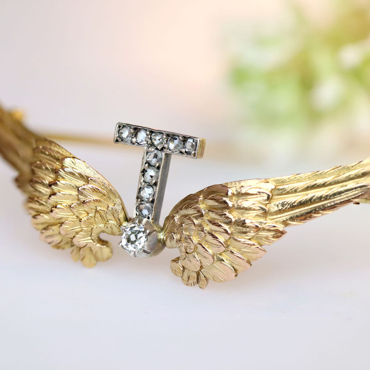 Broche en or jaune, argent et diamants