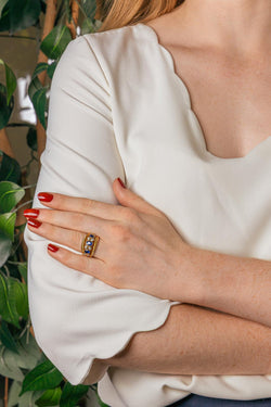 Yellow gold Sapphire Ring