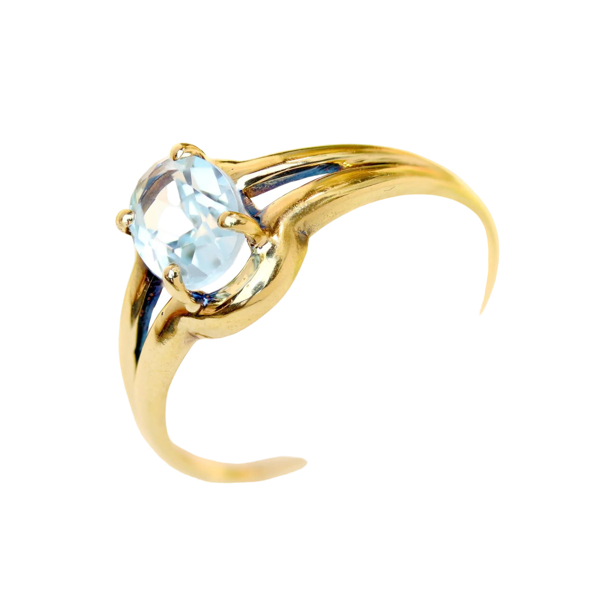 Yellow Gold and Aquamarine Solitaire Ring