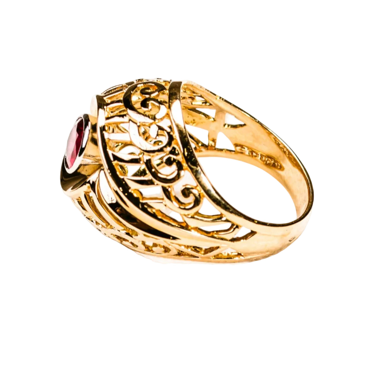 Dôme Ring in Rose Gold, Platinum, and Rubies