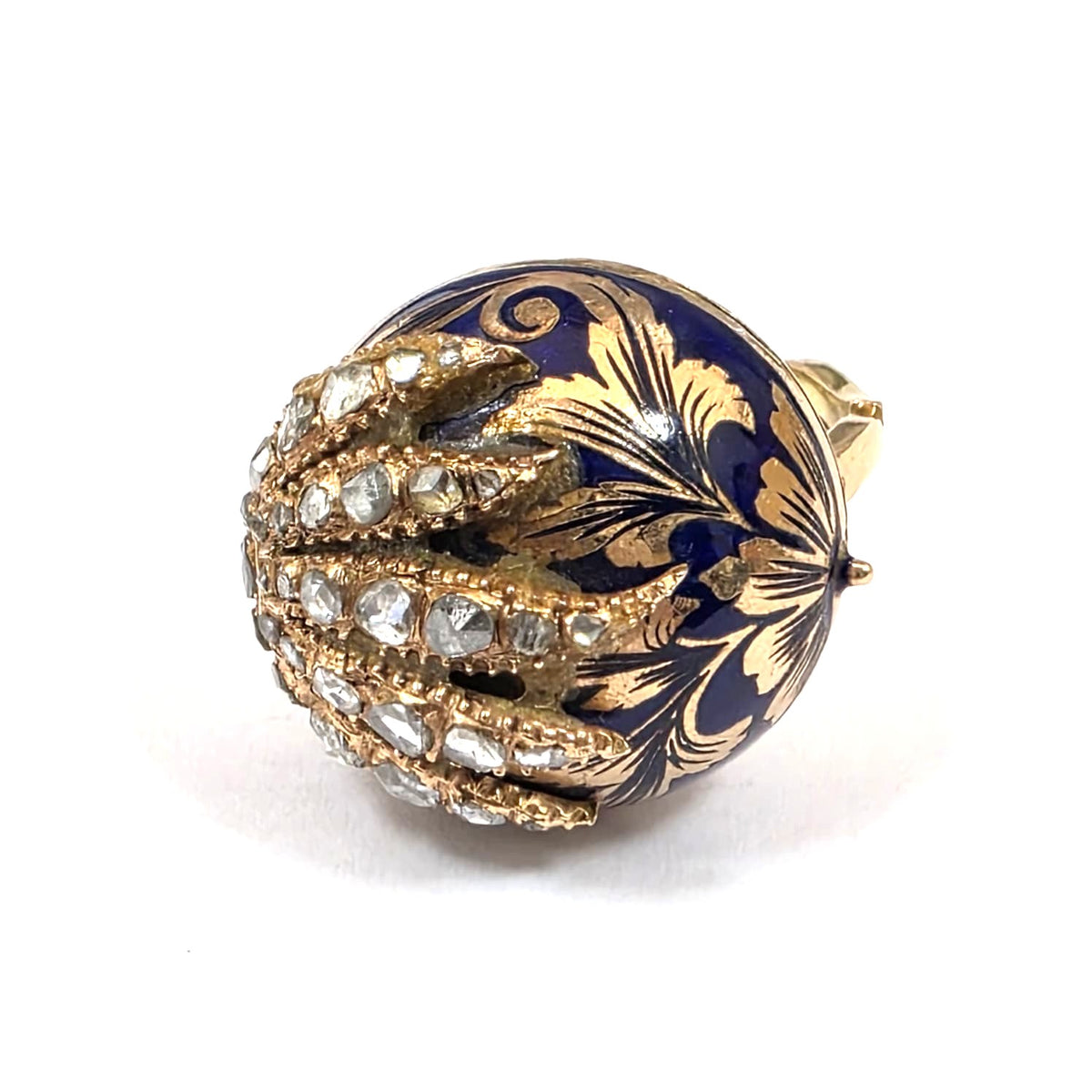 Bague Dôme en or jaune, émeraude et diamants