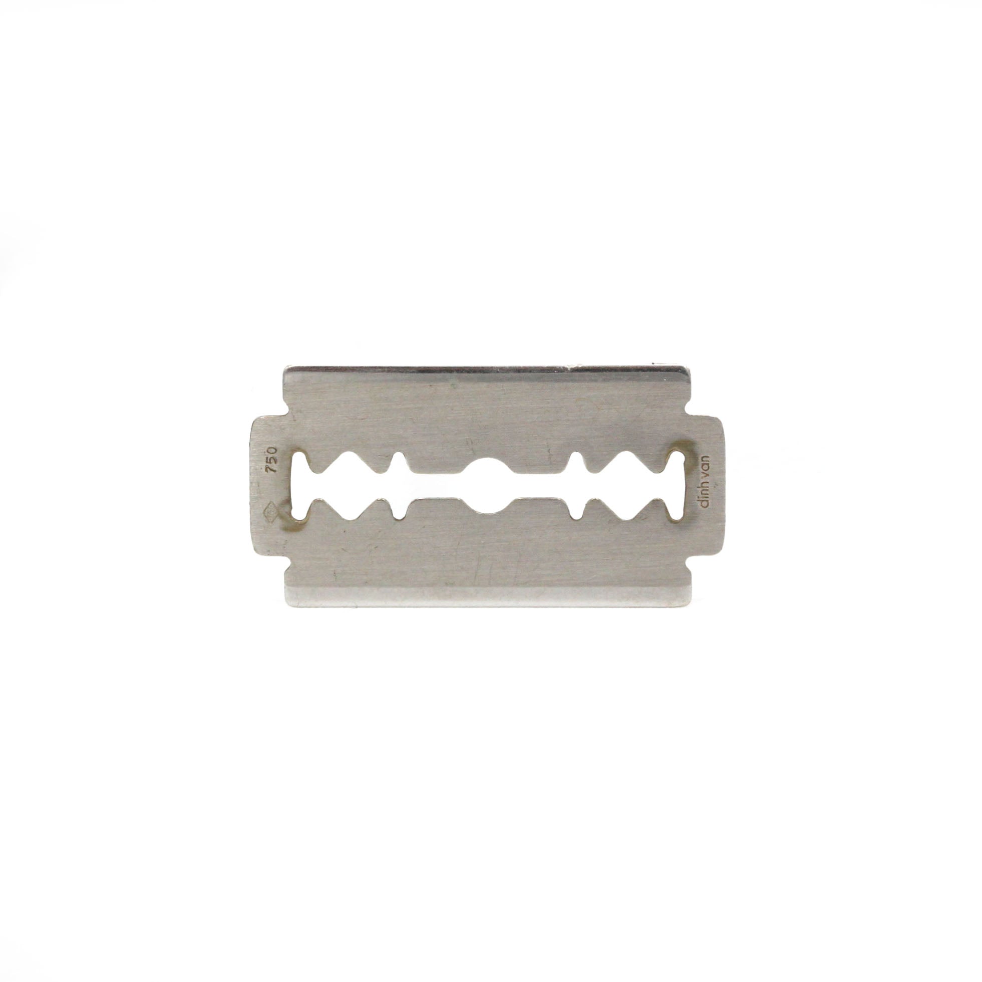 Pendentif DINH VAN Lame de Rasoir en or blanc