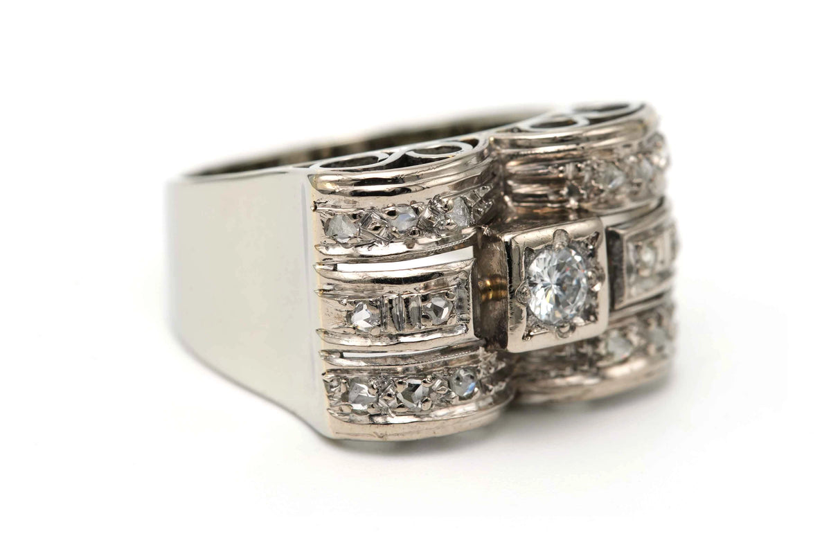 Tank Ring in White Gold and Diamonds