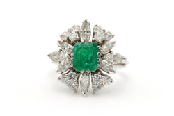 Bague Marguerite en or blanc, émeraude et diamants