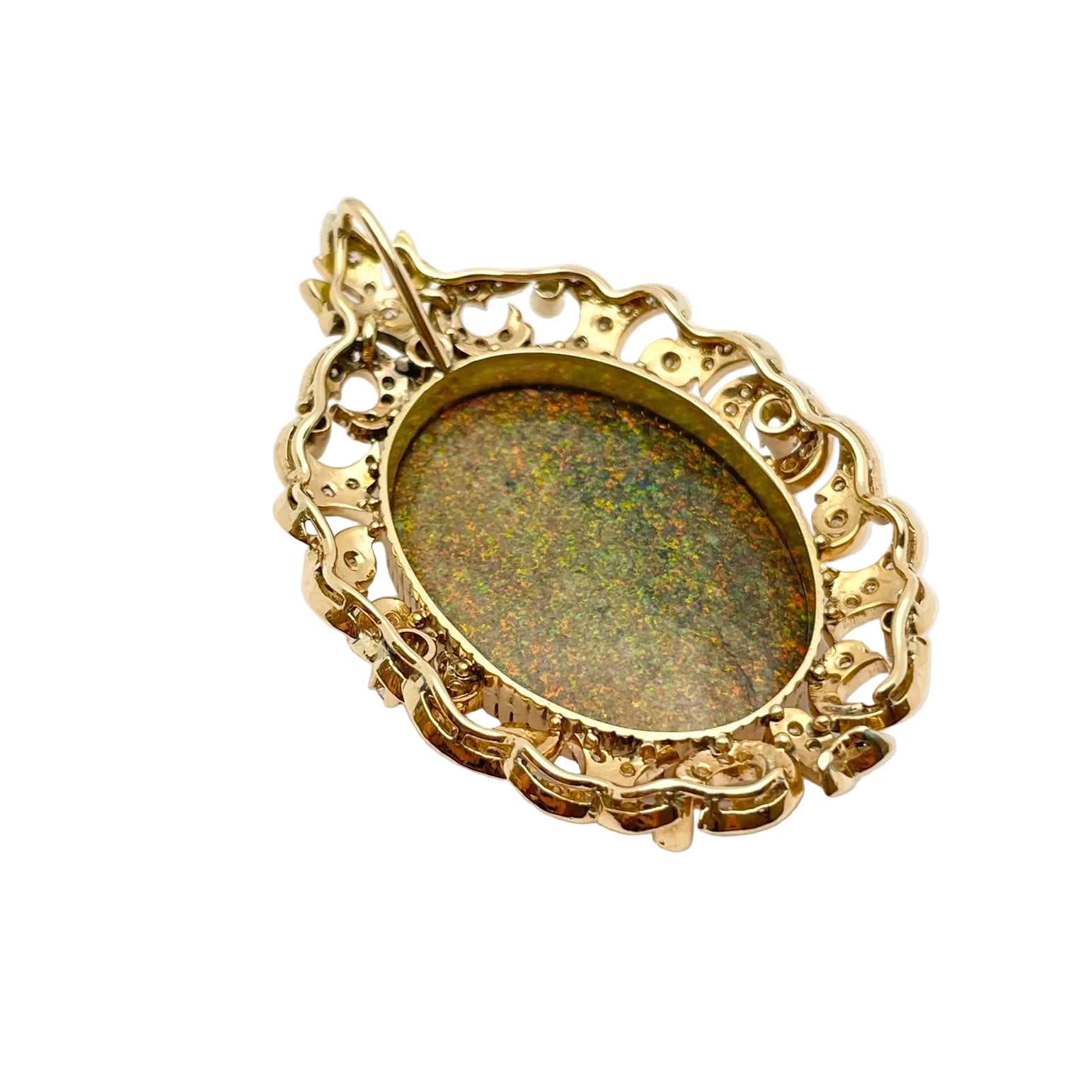 18KT gold pendant with Australian opal and natural diamonds