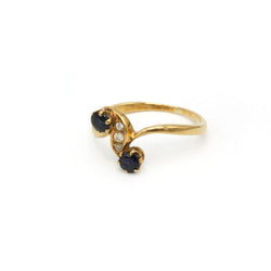 "Toi & Moi" Ring in yellow gold, sapphires, and diamonds