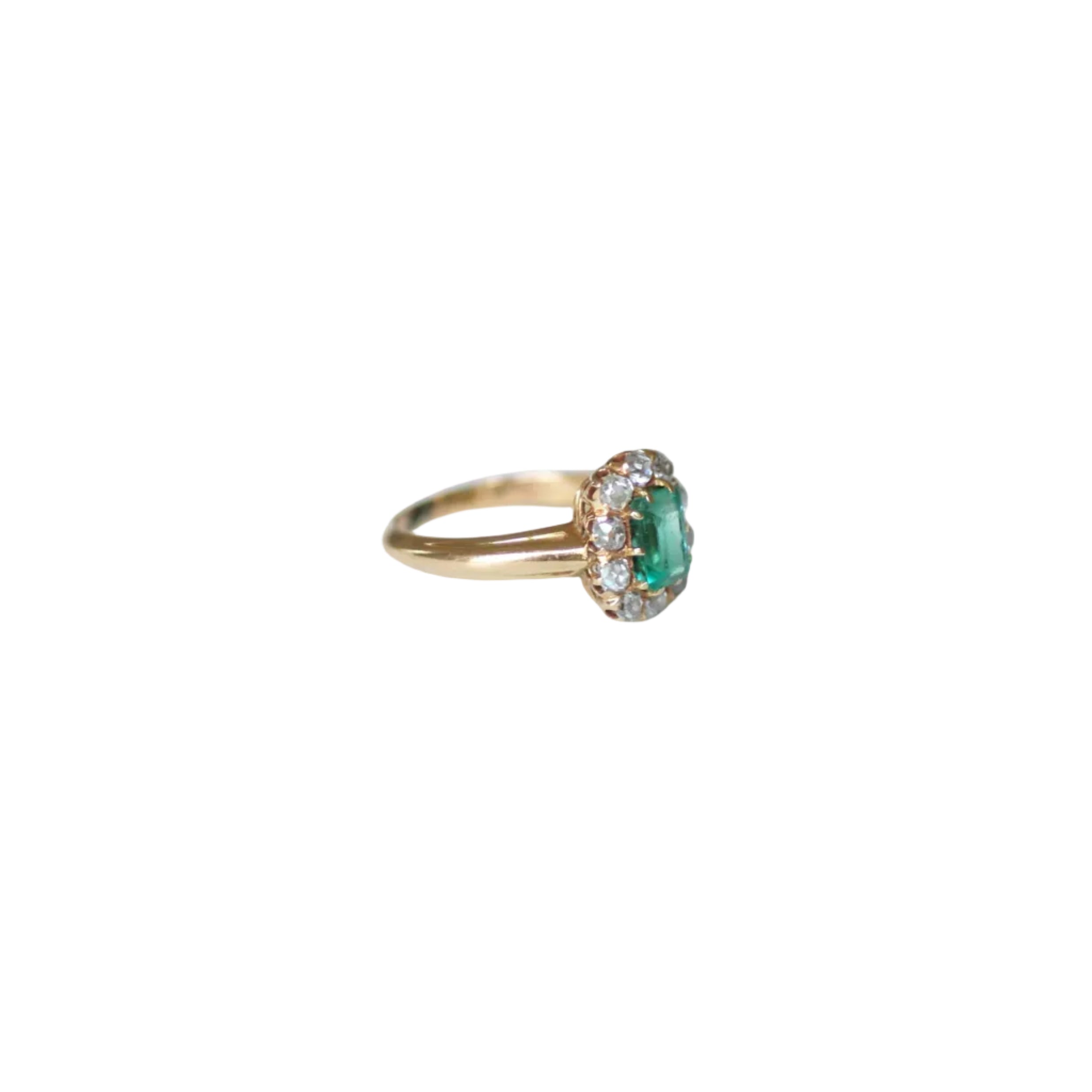 Ring Marguerite in rose gold, emerald, and diamonds