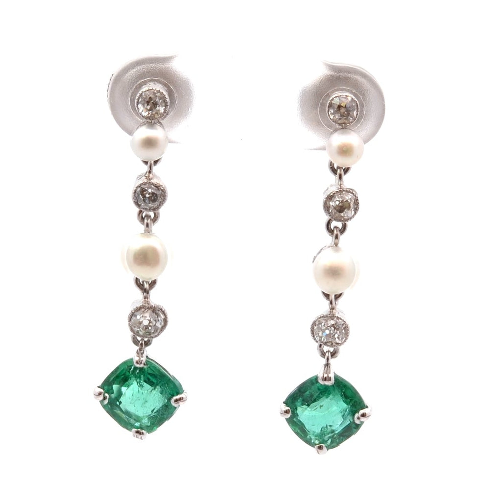 Boucles d'oreilles Pendantes en or blanc, platine, émeraudes, perles et diamants