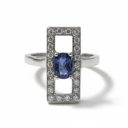 Bague rectangulaire en or blanc, saphir 1,07 carats et Diamants