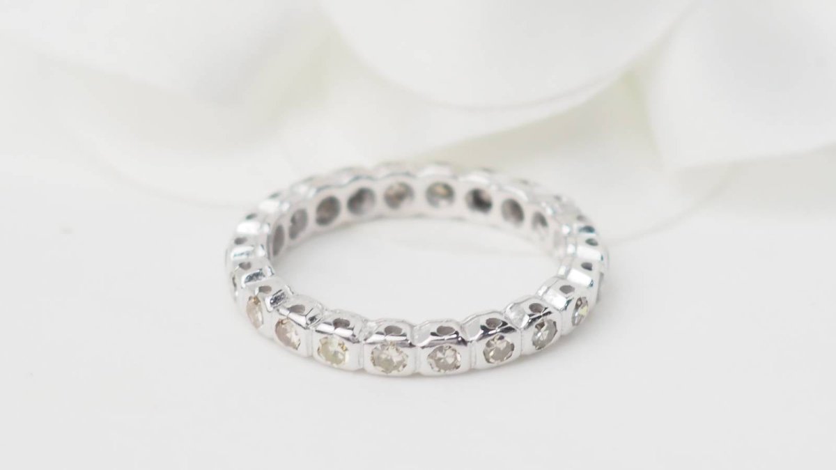 Alliance américaine en or blanc et diamants 0,22ct - Castafiore