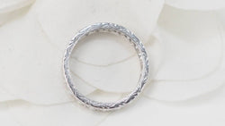 Alliance américaine en or blanc et diamants 0,90ct - Castafiore