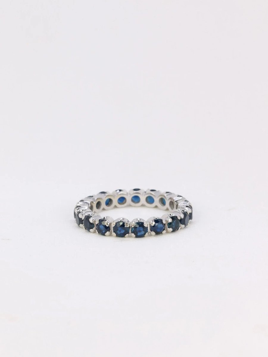 Alliance américaine vintge en or blanc et saphirs - Castafiore