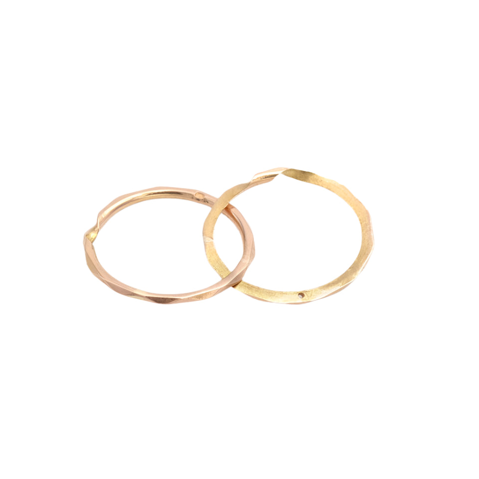 Alliance double jumelles biseautée en or - Castafiore