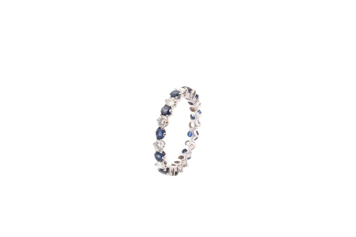 Alliance en or blanc de saphirs et diamants - Castafiore