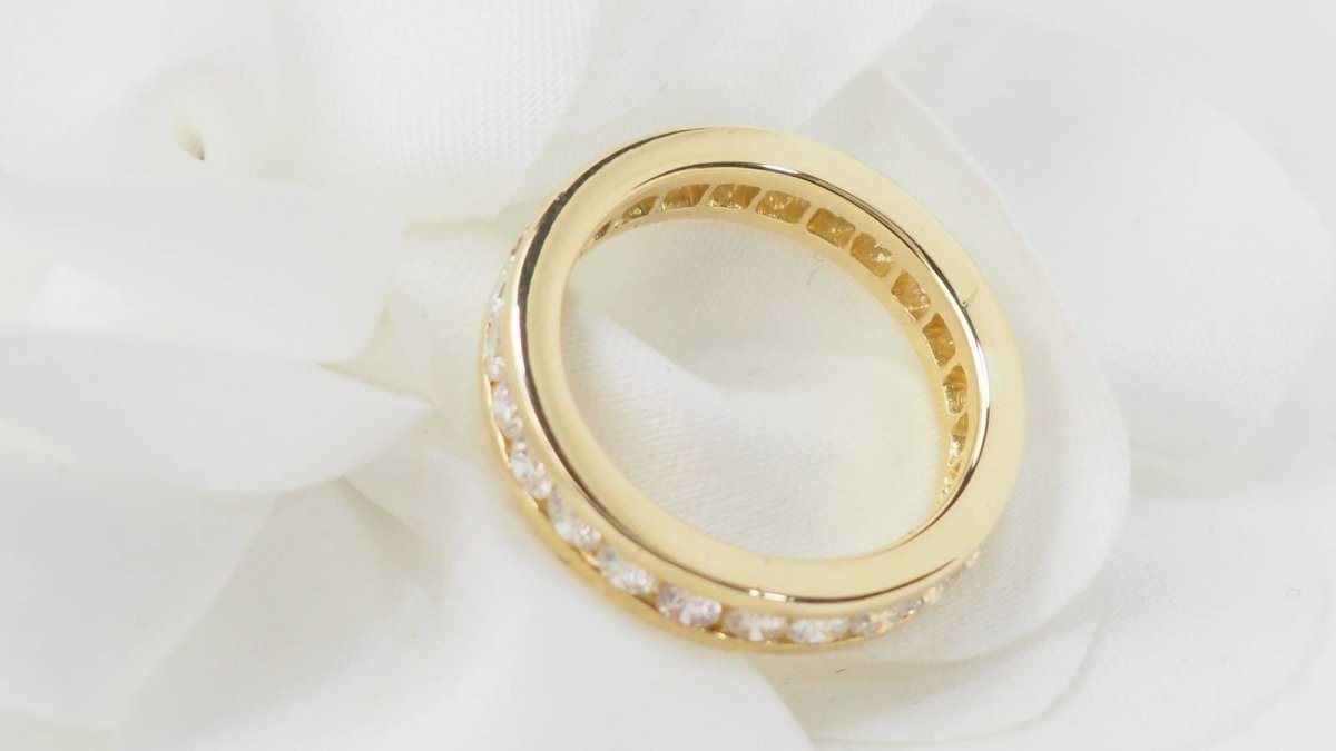 Alliance tour complet en or jaune et diamants - Castafiore