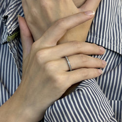 Alliance Van Clef & Arpels Platine "Romance" 2,1 mm avec diamants brillants de 2020. Taille 51. Full set - Castafiore