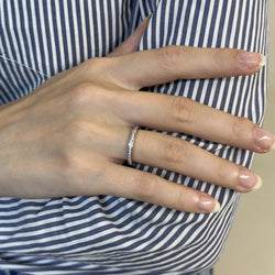 Alliance Van Clef & Arpels Platine "Romance" 2,1 mm avec diamants brillants de 2020. Taille 51. Full set - Castafiore