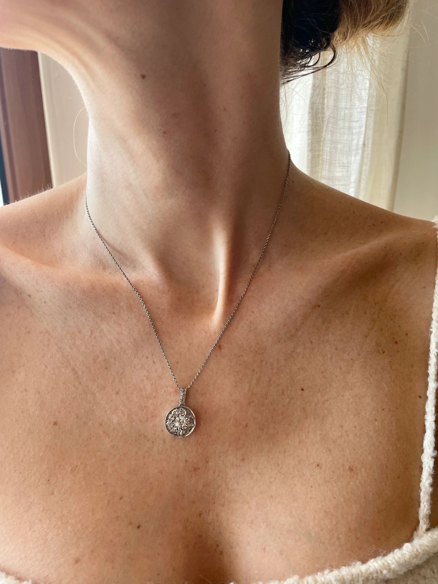 Art Deco 2.10 Carat Diamond Pendant Necklace - Castafiore