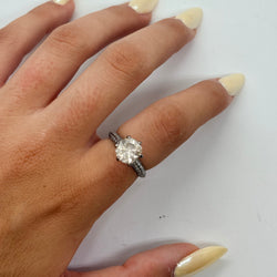 White Gold Solitaire Ring with Diamonds