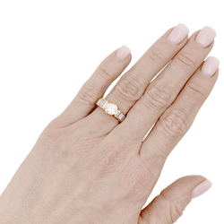 Bague or jaune et diamants.