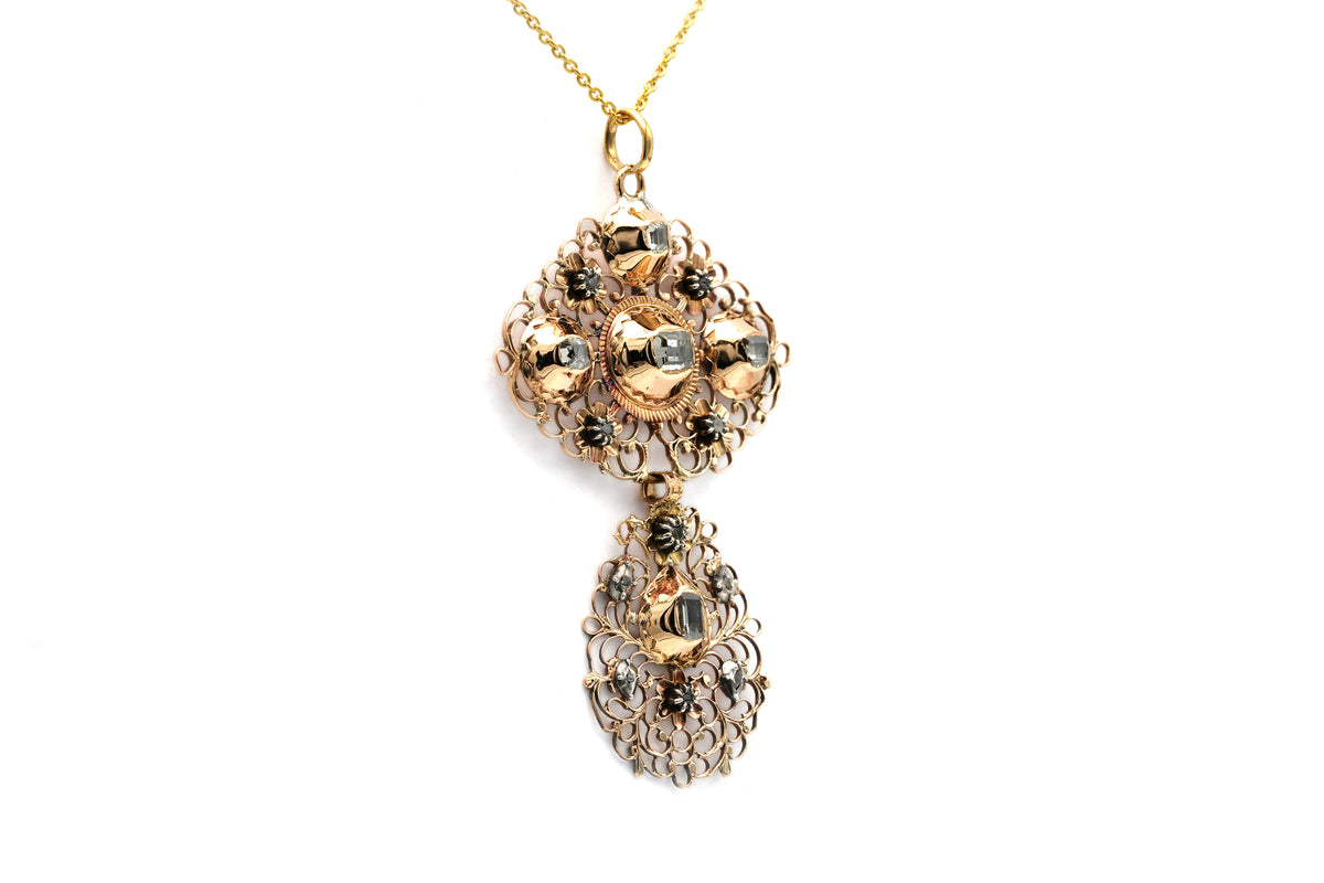 Pendentif en or jaune et diamants