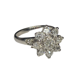 Marguerite Ring in Platinum and Diamonds