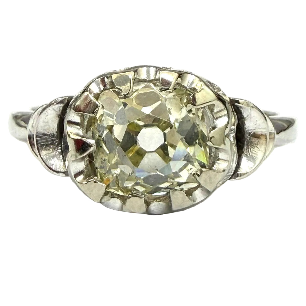 White Gold Solitaire Ring with Diamond