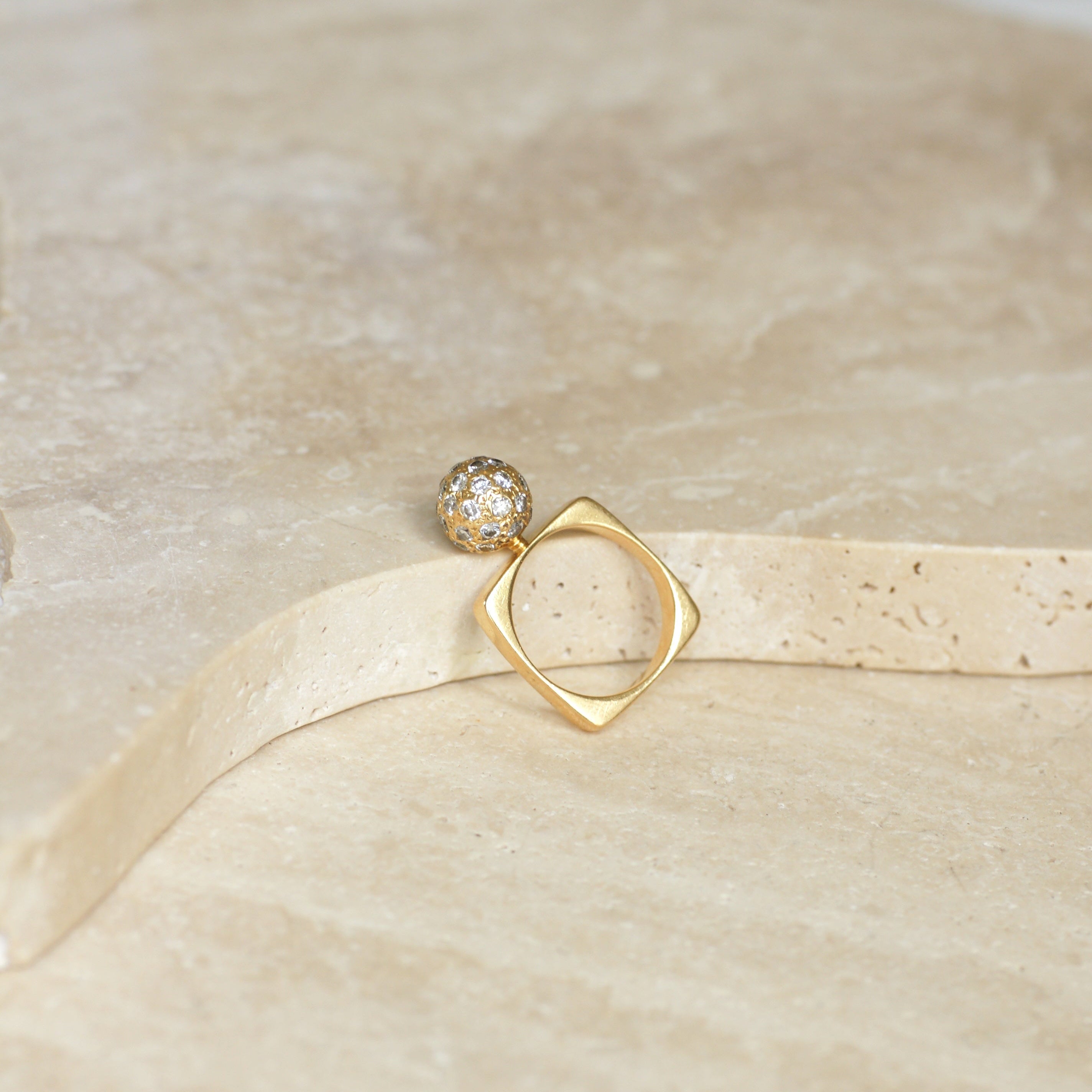 Ring DINH VAN in yellow gold and diamonds