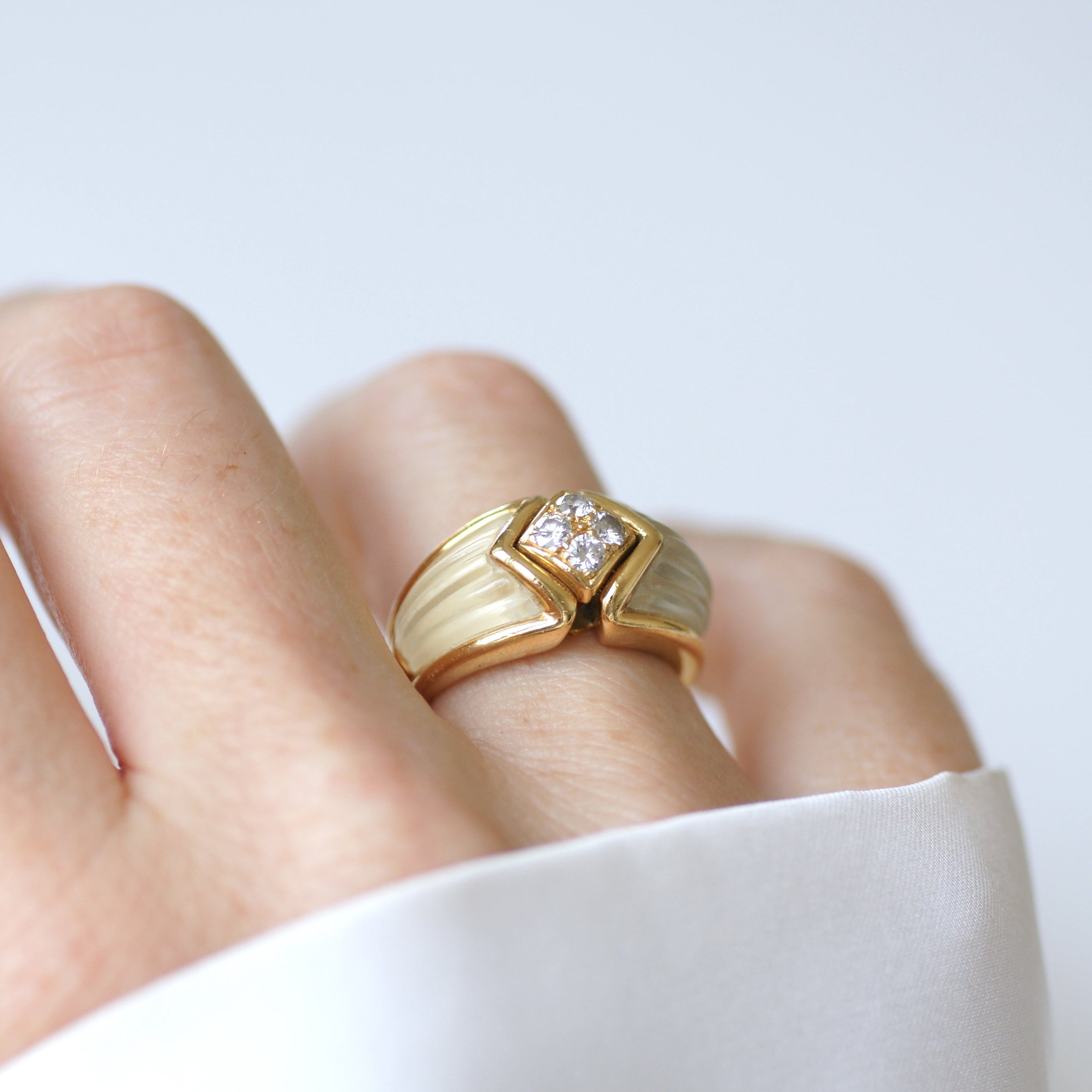 BOUCHERON "Dôme" Ring in yellow gold, rock crystal, and diamonds