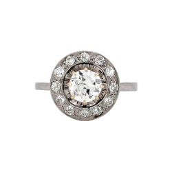 Entourage Ring in White Gold and Diamonds
