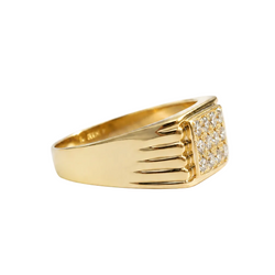 Yellow Gold Signet Ring with Diamonds