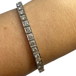 "Ligne" Bracelet in White Gold and Diamonds