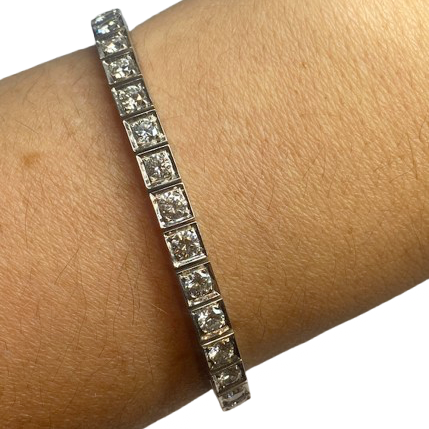 "Ligne" Bracelet in White Gold and Diamonds