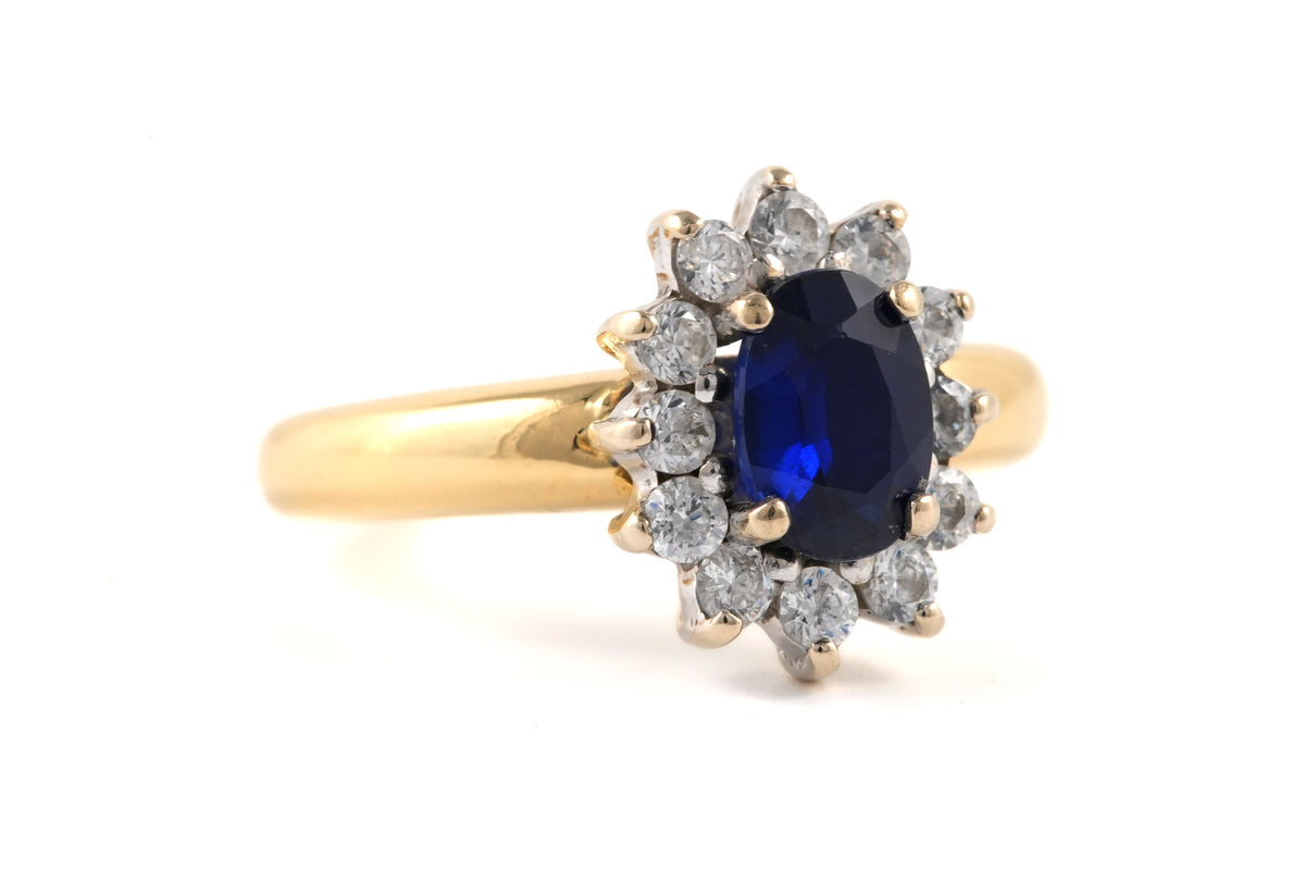Marguerite Ring in Yellow Gold, Sapphire, and Zirconia