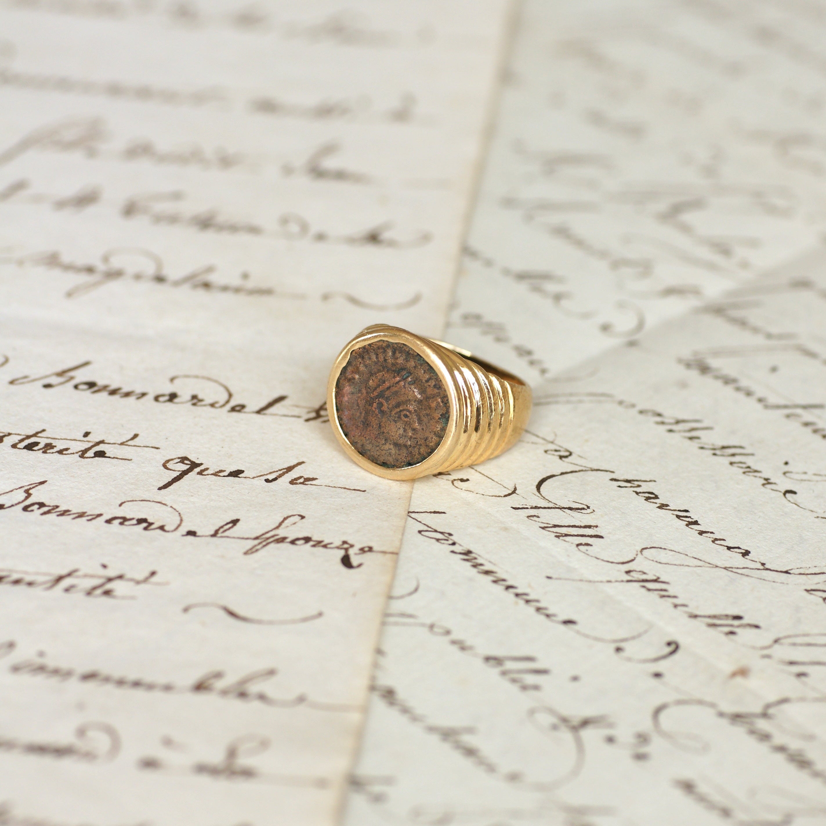 Ring BULGARI "Monete" in yellow gold