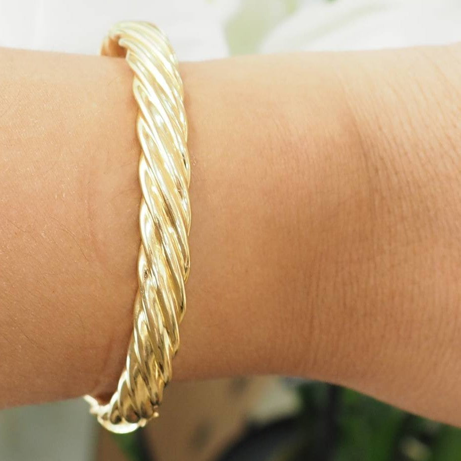 Yellow Gold Bangle Bracelet