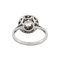 Entourage Ring in White Gold and Diamonds