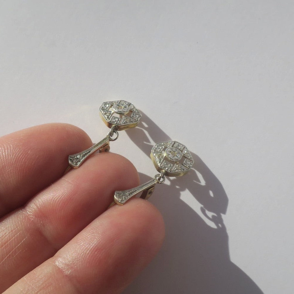 Dormeuses Pendant earrings in yellow gold, paltinium, and diamonds